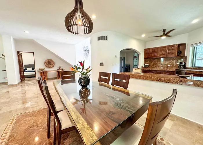 Tropical 3br Retreat W Pool & Essentials Appartement Playa del Carmen